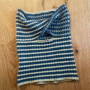 Strapless Amazon top